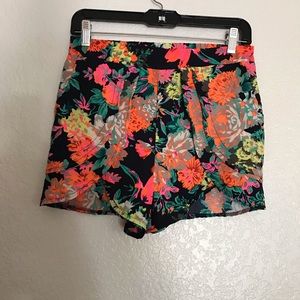 Cute floral shorts